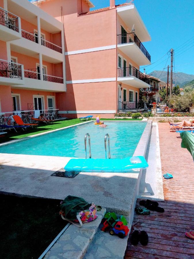 Delfini Otel Nydri  Dış mekan fotoğraf