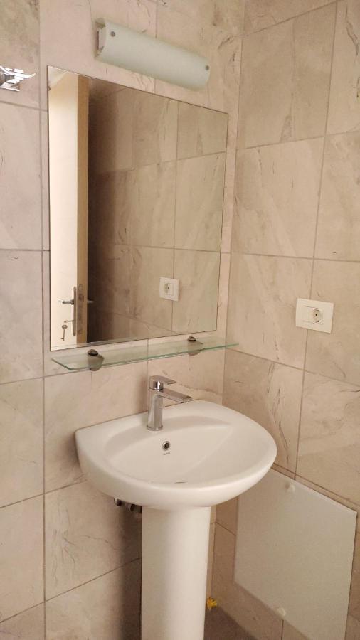 Delfini Otel Nydri  Dış mekan fotoğraf