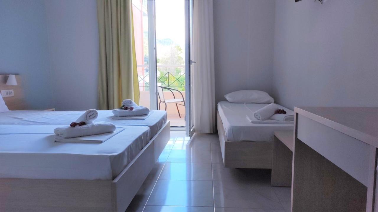 Delfini Otel Nydri  Dış mekan fotoğraf
