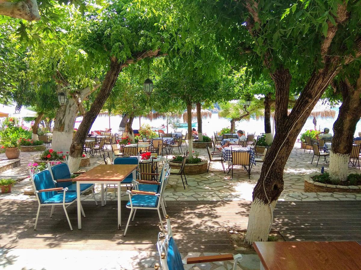 Delfini Otel Nydri  Dış mekan fotoğraf