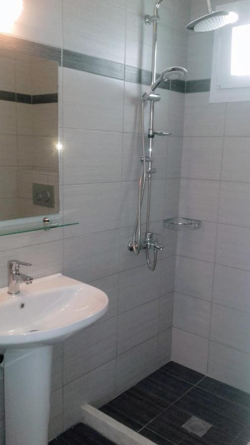 Delfini Otel Nydri  Dış mekan fotoğraf